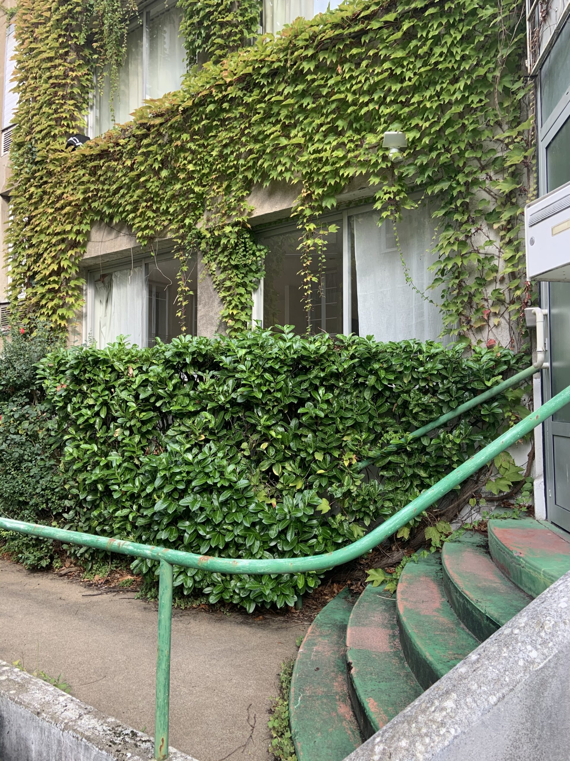 studio 1 (1)