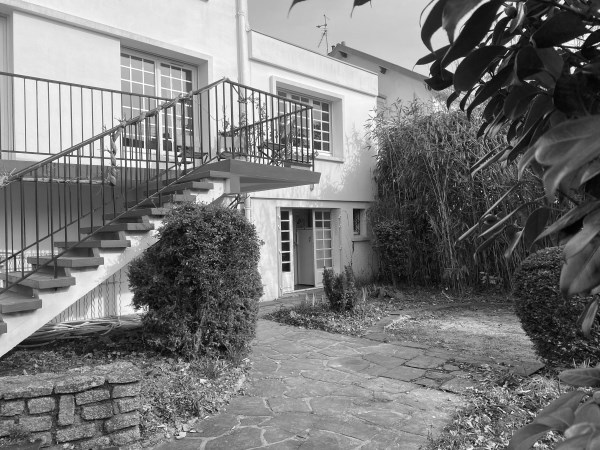 Val de Chézine – Lumineuse maison avec locatif possible – 530.000 € fai