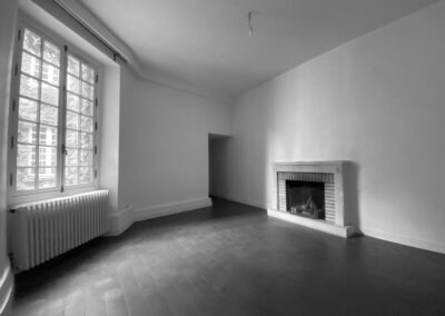 Préfecture – Charmant deux pièces dans immeuble 18è – 278.250 € fai