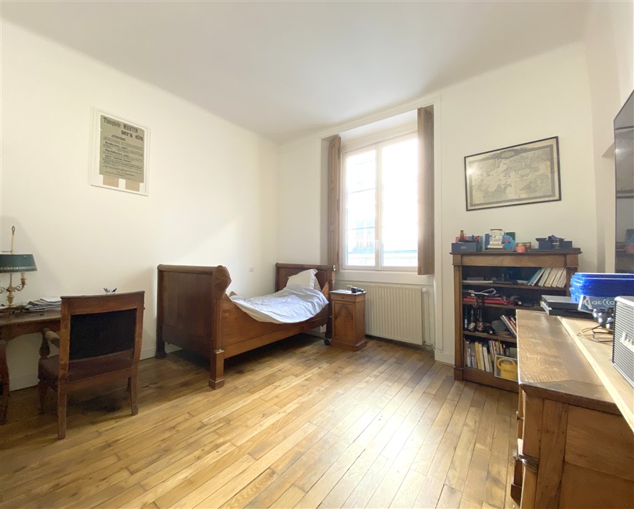 8 - Chambre 2 Salle d'eau