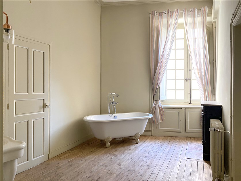9 - Salle de bains et douche Terrasse