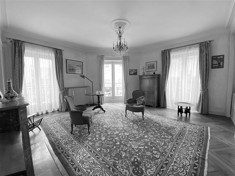 1 - Salon