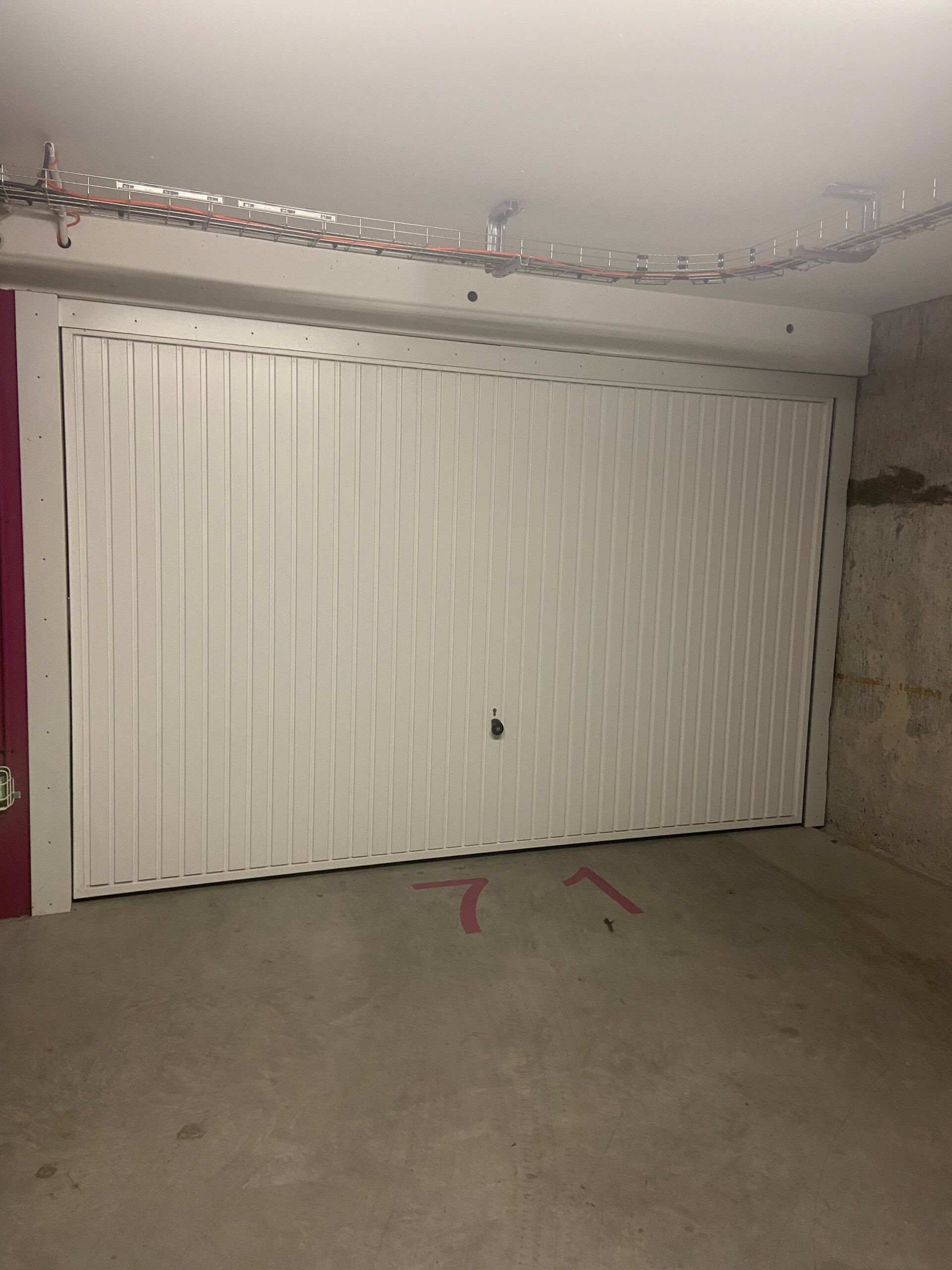 Garage attenant location appartement