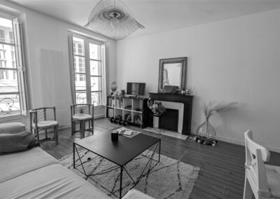 Cathédrale – Charmant 2 pièces entièrement rénové – 231.000 € fai