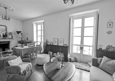 Hotel de Ville – Lumineux 3 pièces – 252.000 € fai