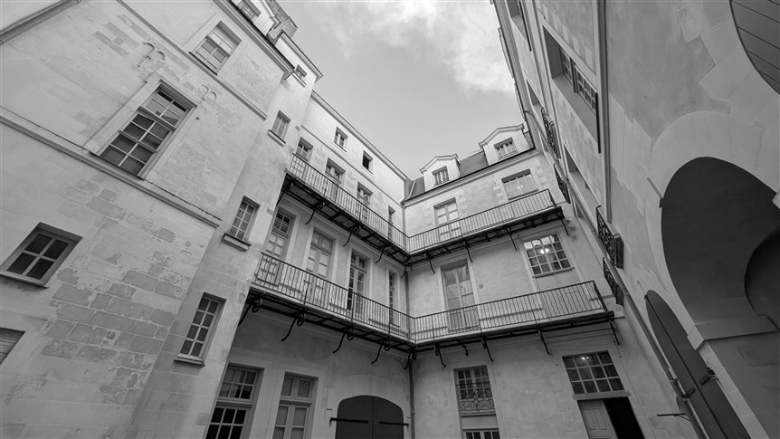 Château – 2 pièces en duplex – 157.500 € fai