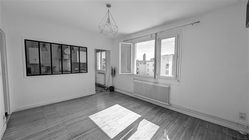 Pont de la motte rouge – Lumineux trois pièces – 220.500 € fai